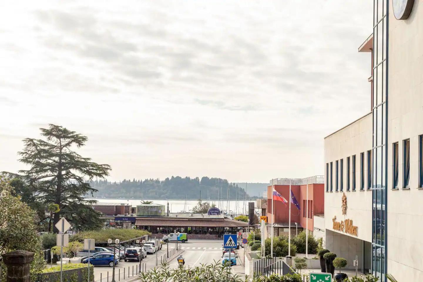 Apartments Morski Svet Portorose Esterno foto